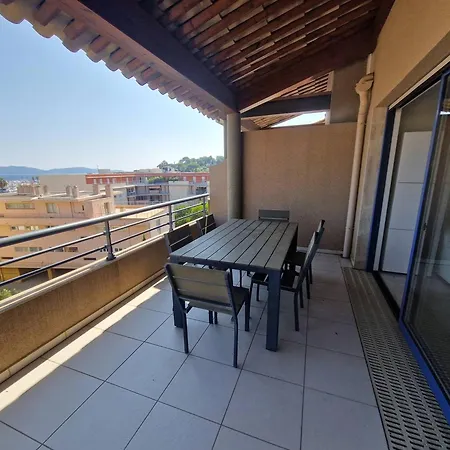 Climatise 2 Avec Terrasse Et Cuisine Equipee - Fr-1-100-344 *